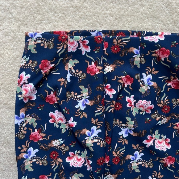 Philosophy Floral Print Pencil Skirt - Picture 3 of 12